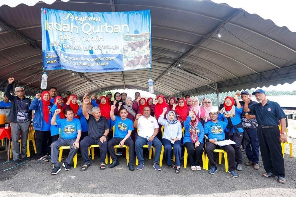 Johor Royal Family donates 230 cows for Aidiladha Korban, aiding those in need, says MB