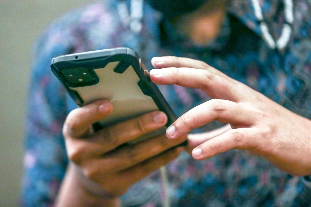 U Mobile, TM assure public over privacy following MCMC's mobile data collection