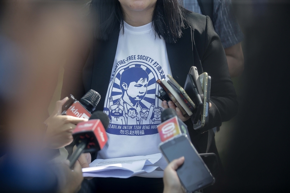 DAP demands AG justify ‘no further action' ruling in Teoh Beng Hock case, backs judicial review