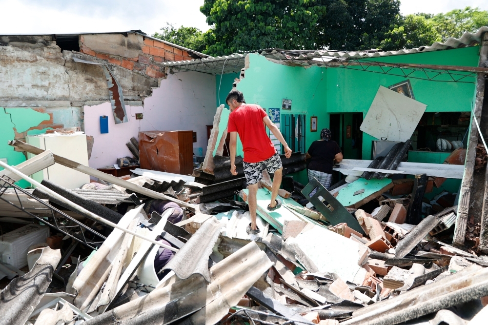 Colombia's capital rattled by strong 6.3 earthquake, minor damage near epicentre