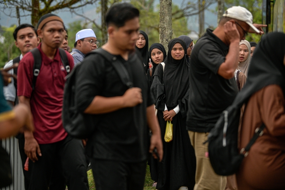 Crash aftermath: 160 UPSI students head to Jerteh for final goodbyes