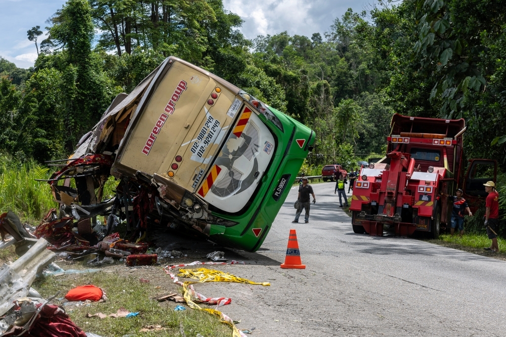 Police to question bus driver after hospital release, remand request to wait