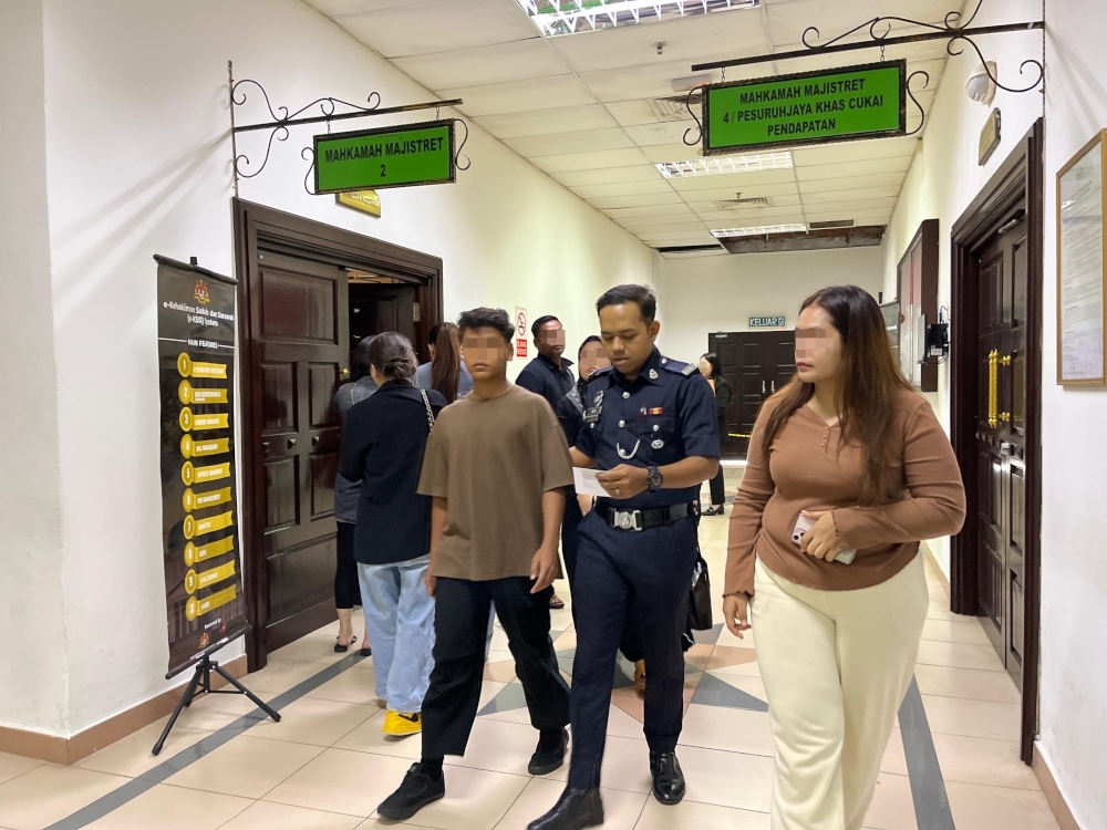 Injuring eight Kuching dorm-mates with hot iron sees 14-year-old sent to reform school