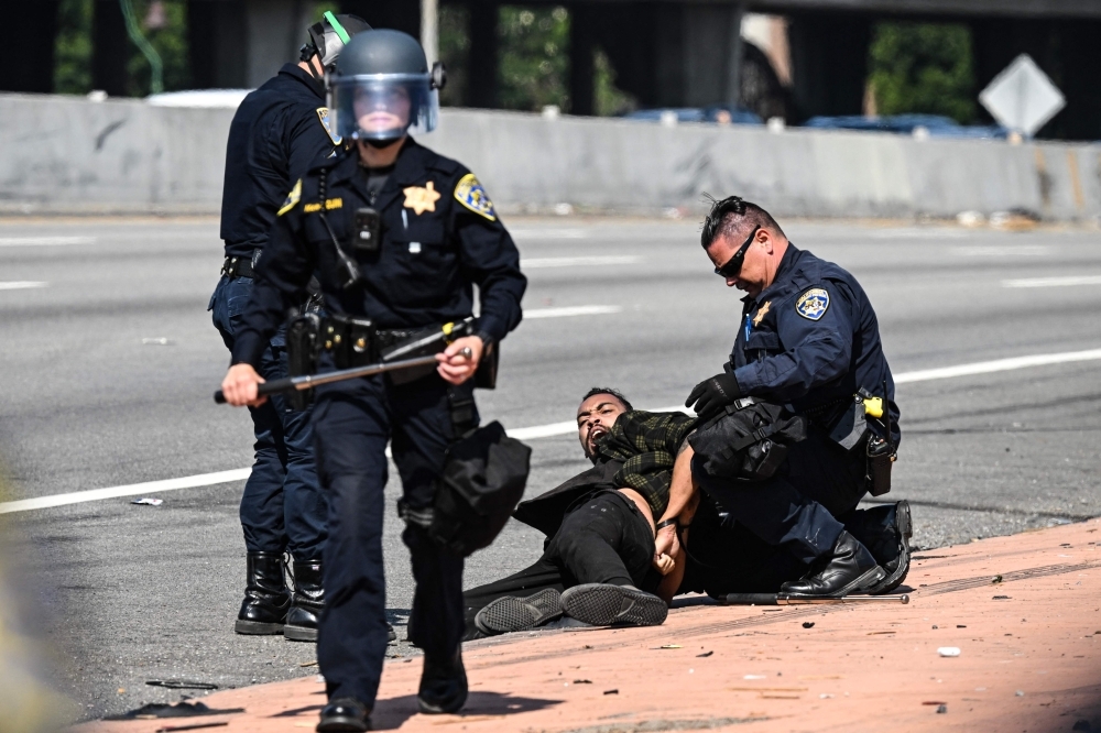 ‘It was like something out of a movie': LA migrants recount ‘terrifying' immigration raids, but still look for work despite crackdown