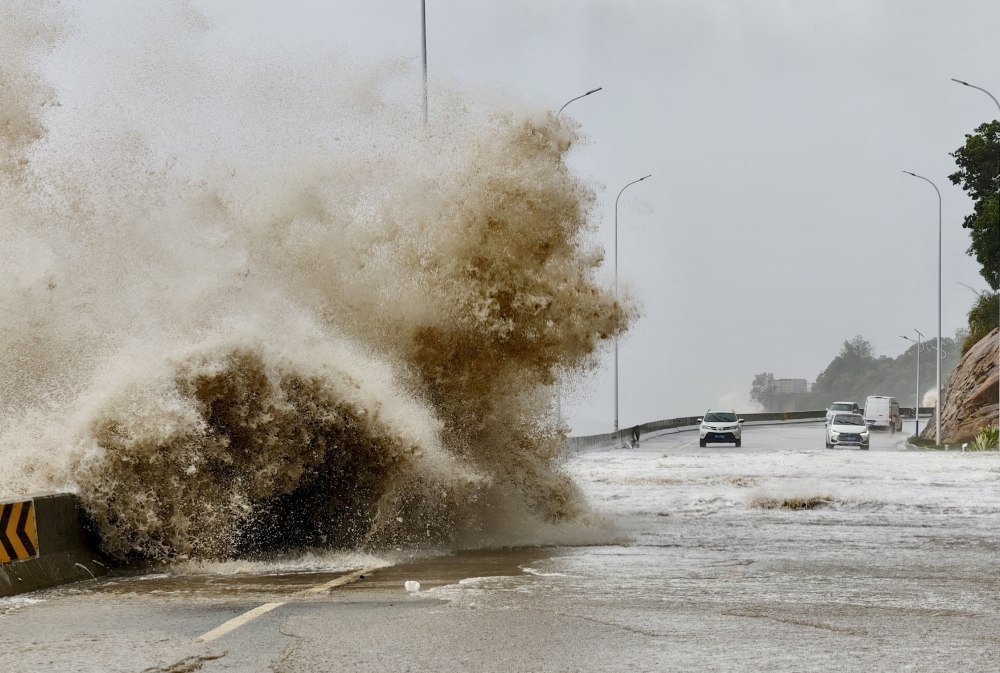 China evacuates thousands, halts transport and shut schools as Typhoon Wutip approaches Hainan