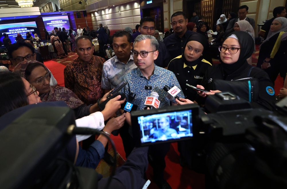 JaPen must share key government policies with Madani Communities within 24 hours, says Fahmi