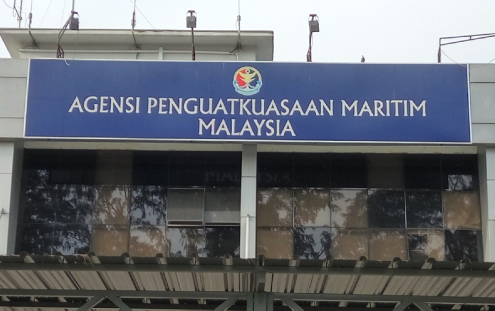Sea search underway for missing fisherman after early morning fire guts boat near Kuala Kurau
