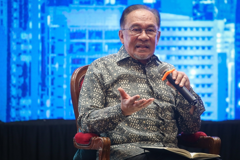 'Shameful' if Asean does not continue engaging Myanmar to end civil unrest, says PM Anwar