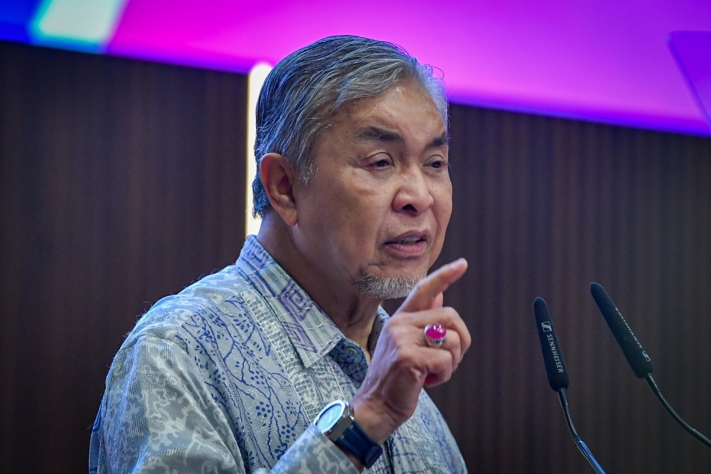 Zahid says Cabinet to rethink SST on imported fruits like apples, oranges, to avoid weighing down low wage earners