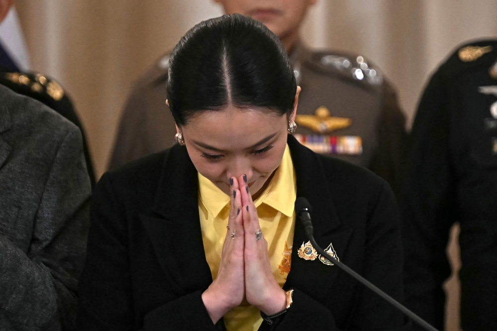 Paetongtarn Shinawatra: Youngest Thai PM faces swift end to short career