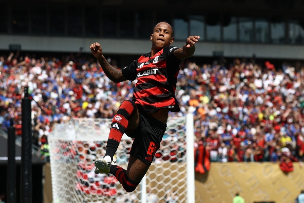 Flamengo fight back to stun Chelsea 3-1 in Club World Cup