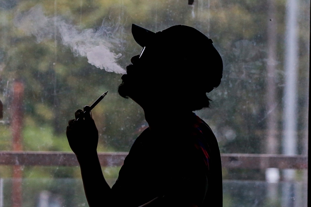 Penang to continue vape industry talks before deciding on possible ban, says state exco