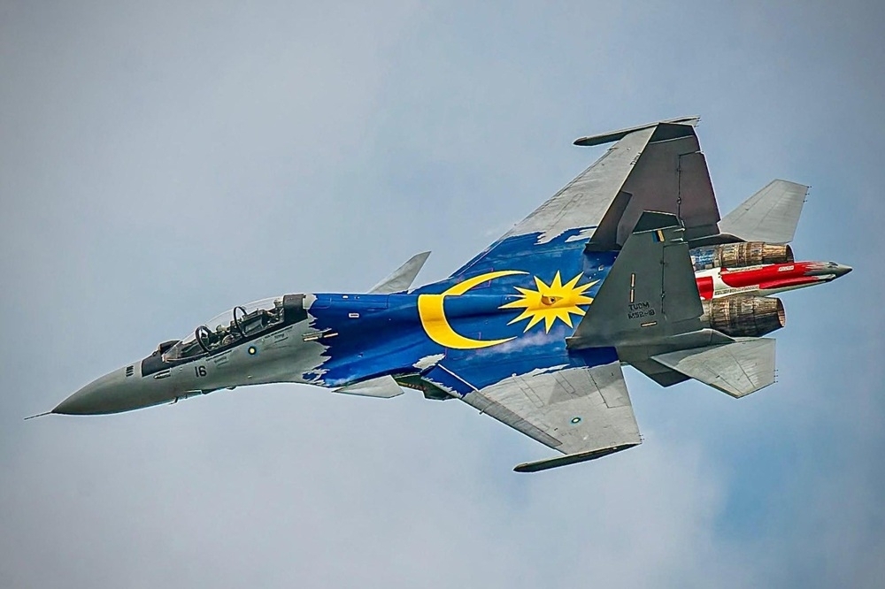 Fighter jets staging low-level flights in Subang airspace ahead of RMAF chief's retirement parade
