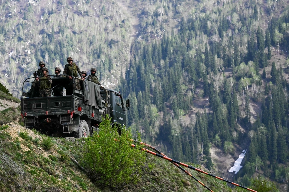 India arrests two for allegedly harbouring gunmen behind Kashmir tourist killings
