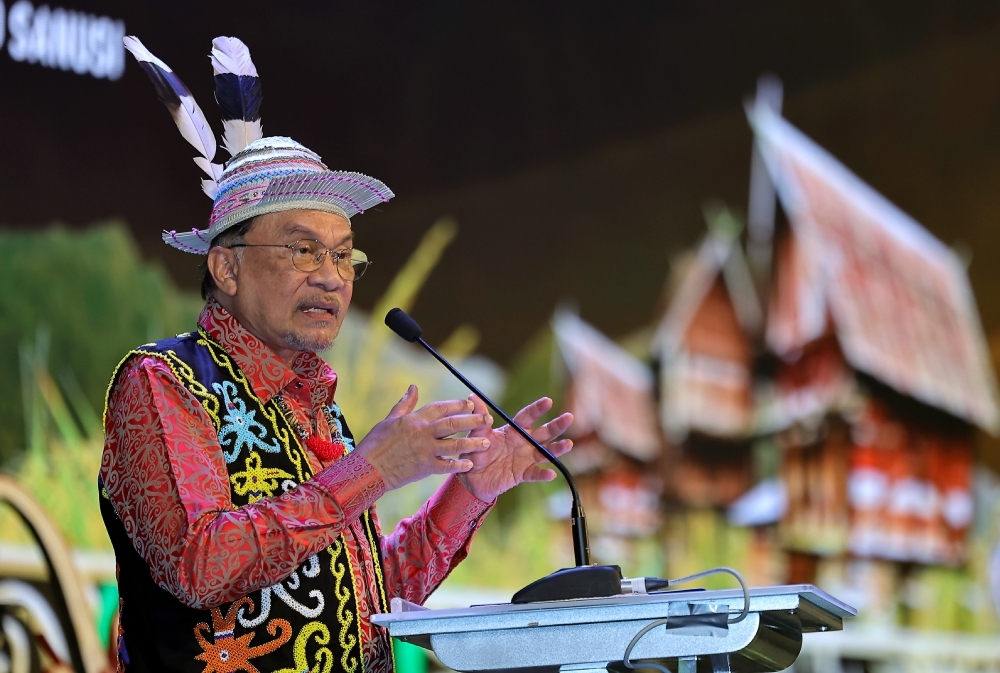 Anwar urges Malaysians to embrace diversity as strength in face of global uncertainties at Sarawak's Gawai Dayak celebration