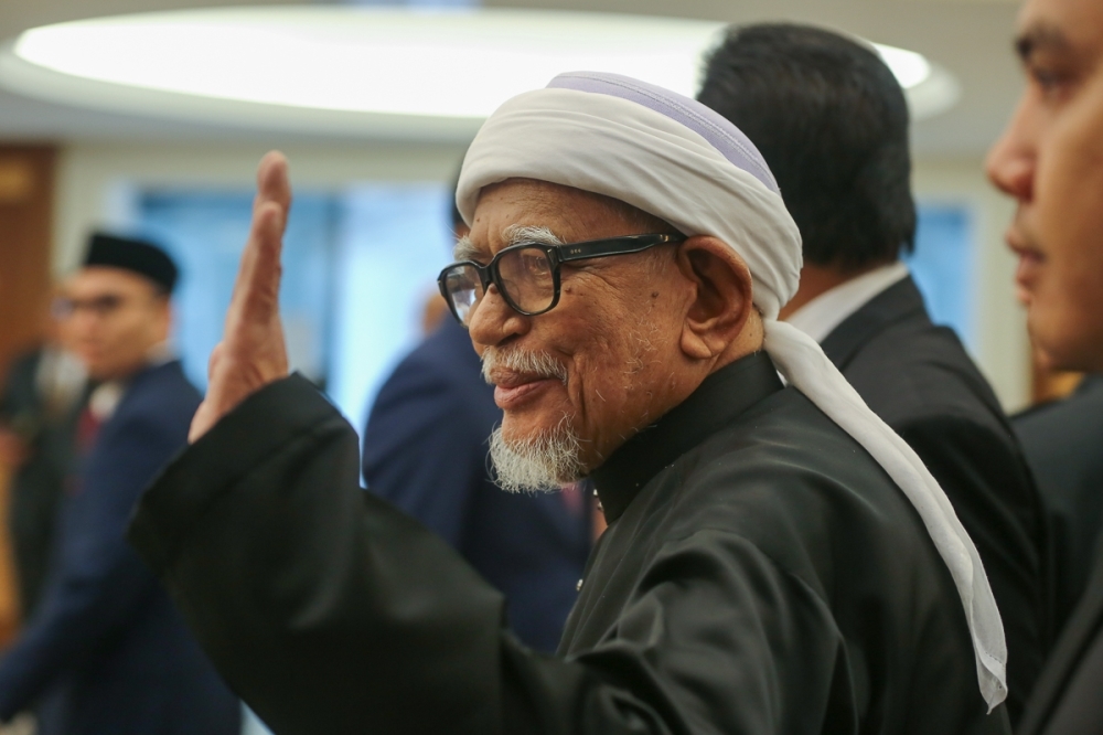 Hadi's swift recovery after heart procedure exceeds expectations, reports Menteri Besar