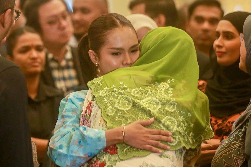 ‘Always sincere': Bella Astillah says glad Syed Saddiq's integrity paid off with acquittal, shuts down engagement talk