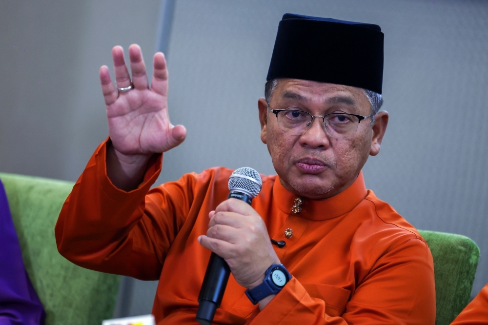 Religious minister: Strong enforcement, penalties needed to curb haj, umrah scams