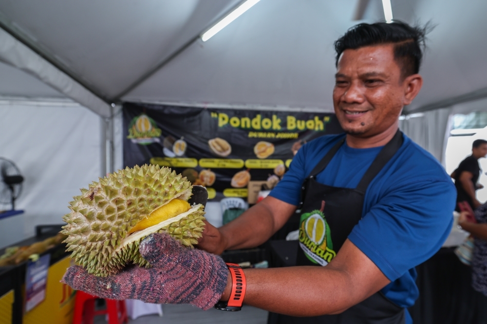 Buy local, eat durian: RM25 Musang King sparks stampede at Johor fruit carnival