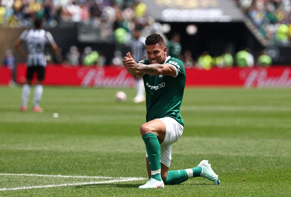 Estevao subbed, Paulinho strikes: Palmeiras edge Botafogo in Club World Cup