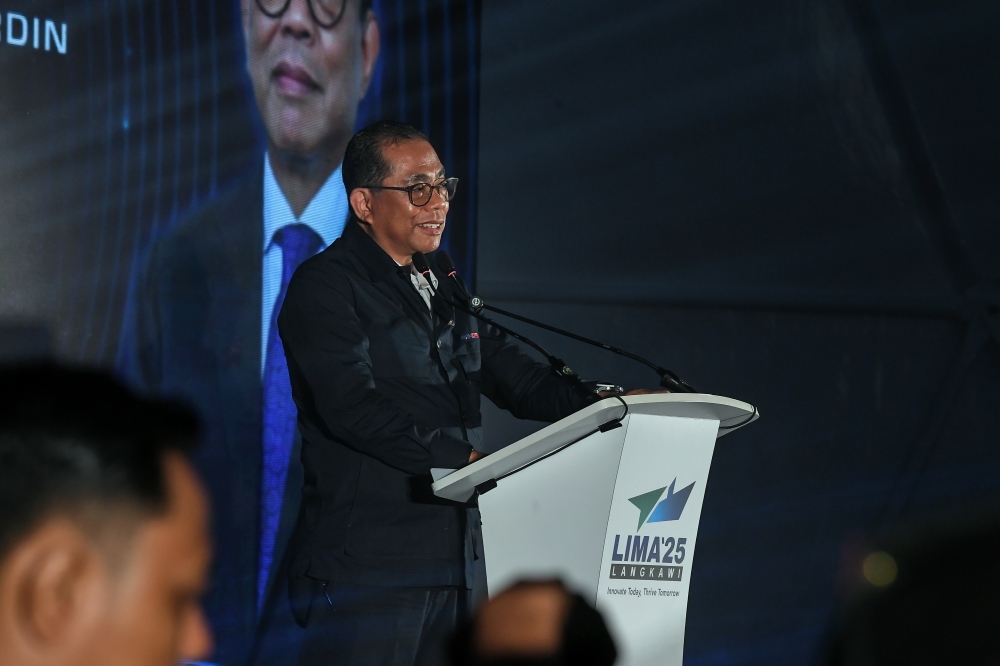 Defence minister: Govt will continue to enhance defence in Sabah