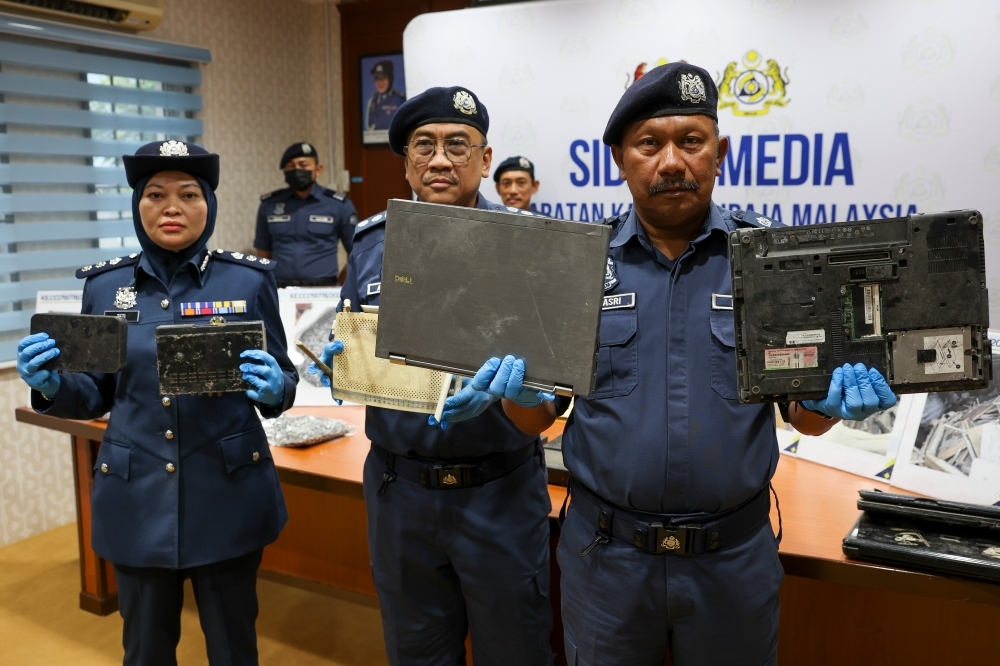 Pahang Customs foils bid to smuggle RM4.4m e-waste, aluminium via false declarations at Port Klang