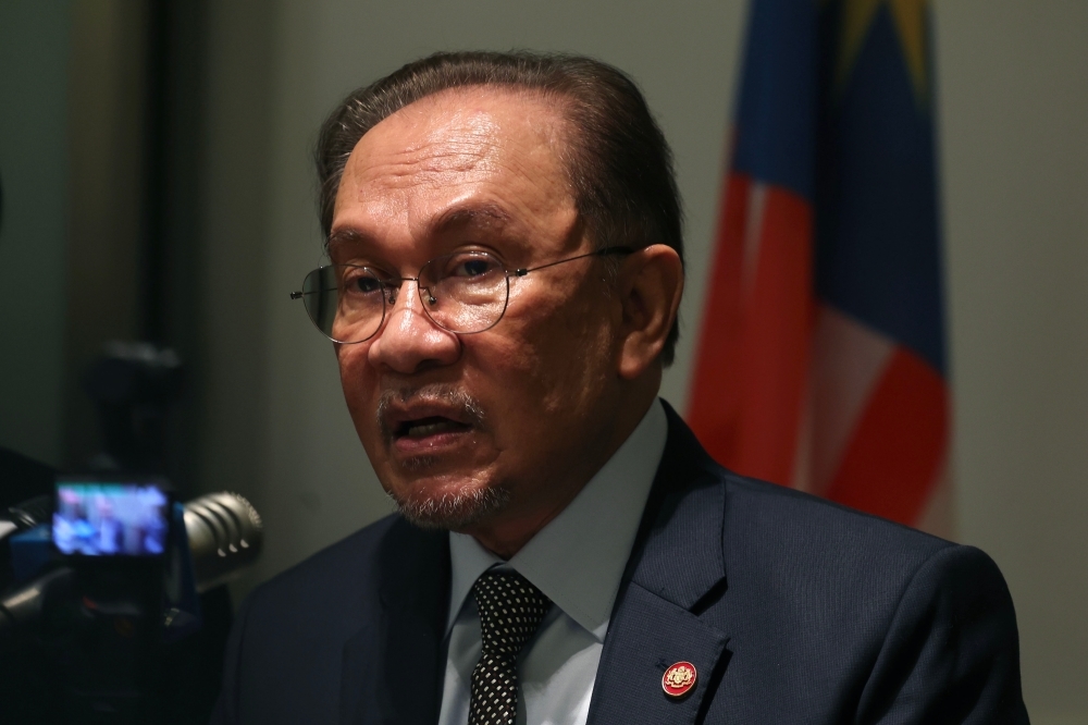 Anwar hopes Canada reconsiders visa exemption for Malaysians