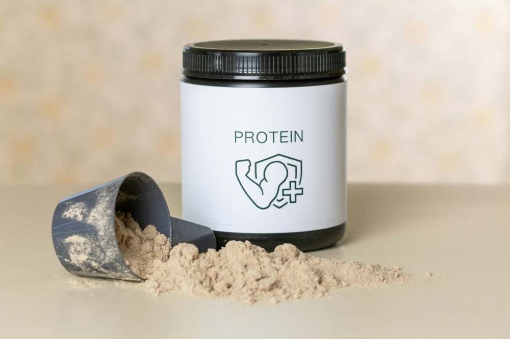 Think you are getting a good deal with cheap whey proteins sold online? Instead of muscles, all you'll be gaining is... weight!