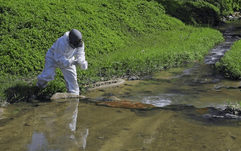 Air Batu river turned black from effluent discharge, source still under probe, says Melaka CM's Dept
