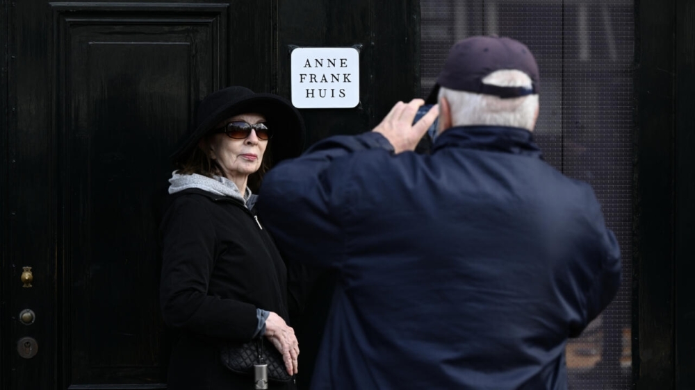 AI-powered tour brings Anne Frank's story to life in Amsterdam