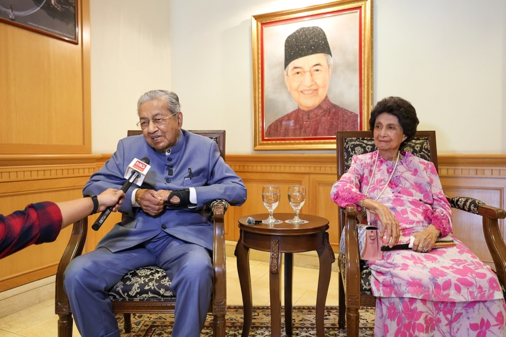Dr Mahathir says fully recovered after IJN visit for fatigue