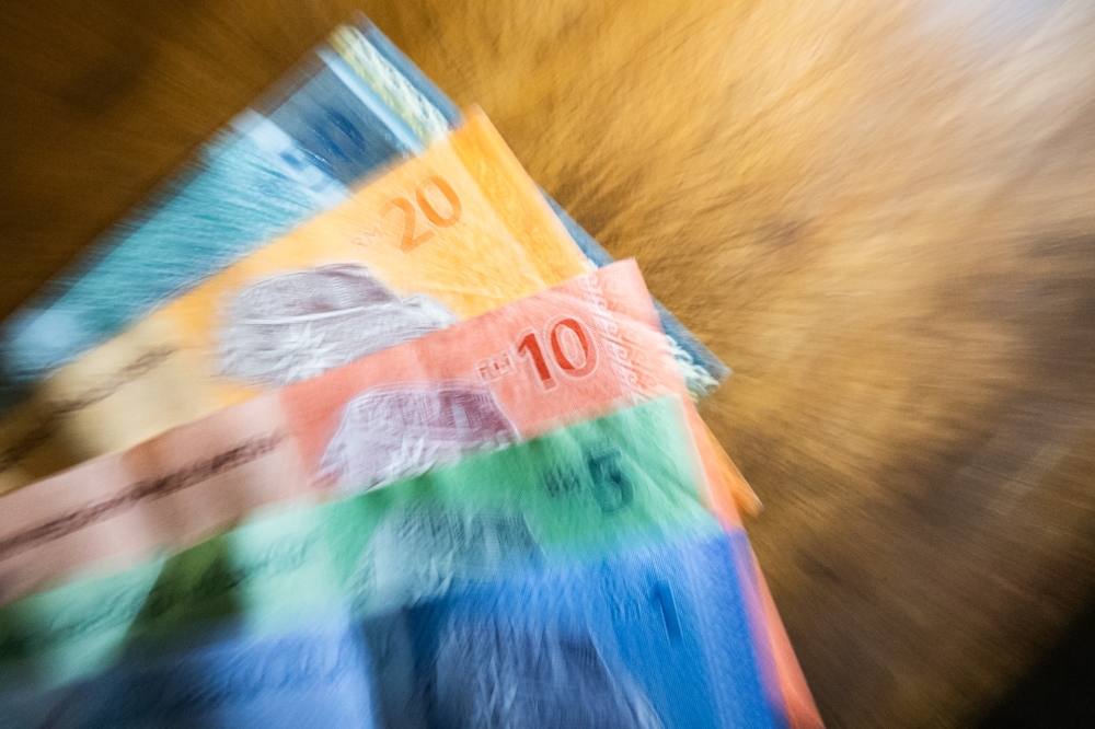 Dollar strength pressures ringgit at opening after hotter-than-expected US inflation print