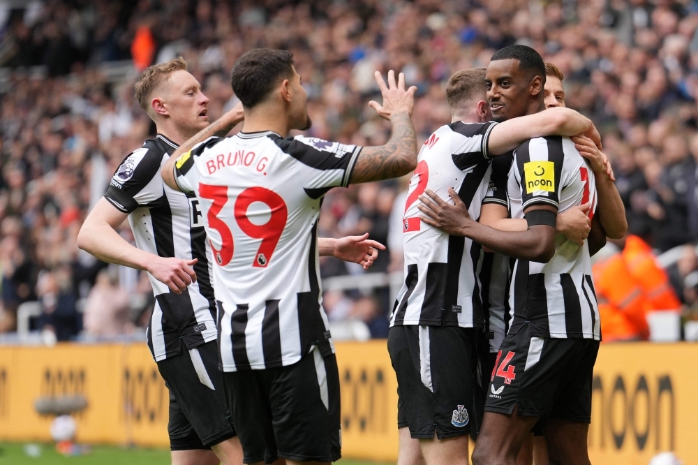 Liverpool consider record-breaking £120m bid for Alexander Isak as Newcastle dig in