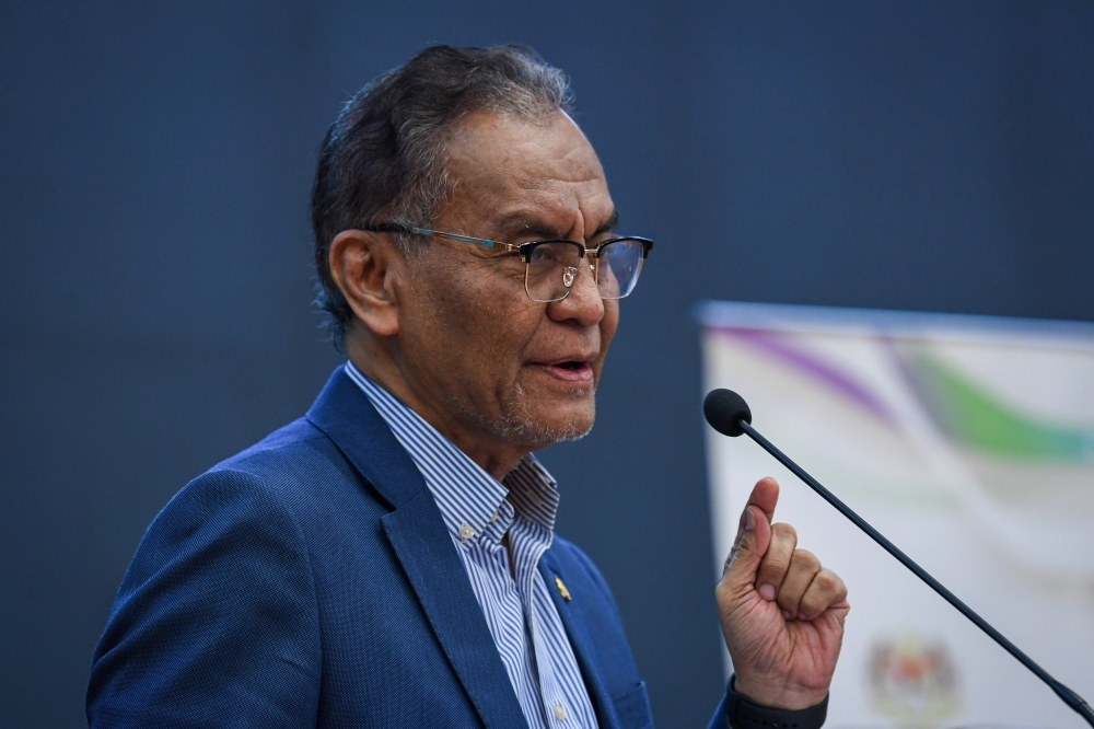Health minister touts AI health reforms as clinics cut wait times to under 30 minutes