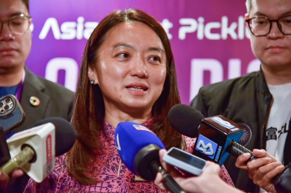 Youth age limit capped at 30 nationwide from 2026, but Sarawak gets exemption