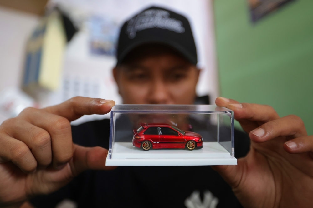 Mini but mighty: Malaysian artist turns tiny cars into collector's dreams