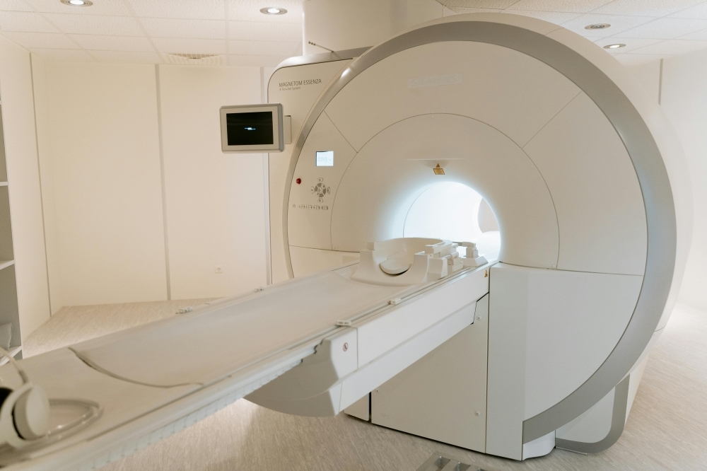 Fatal pull: MRI machine claims life of man wearing metal necklace in New York