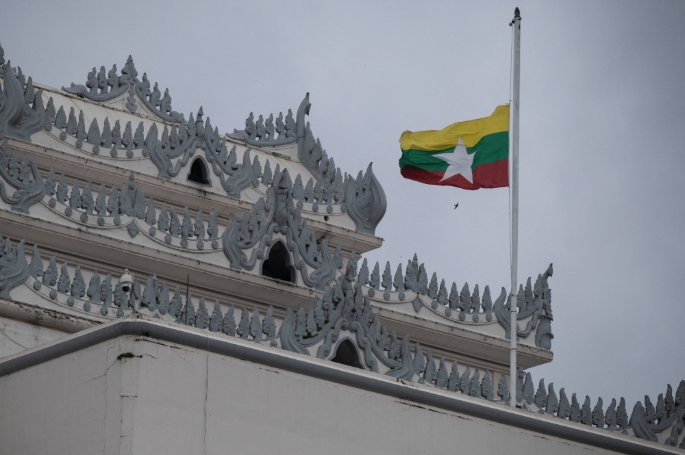 Myanmar junta chief attends Aung San memorial for first time since 2021 coup, daughter Suu Kyi remains jailed