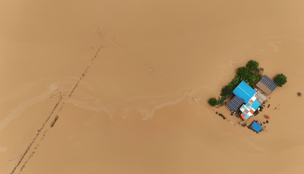At least 14 dead, 12 missing as heavy rain pelts South Korea