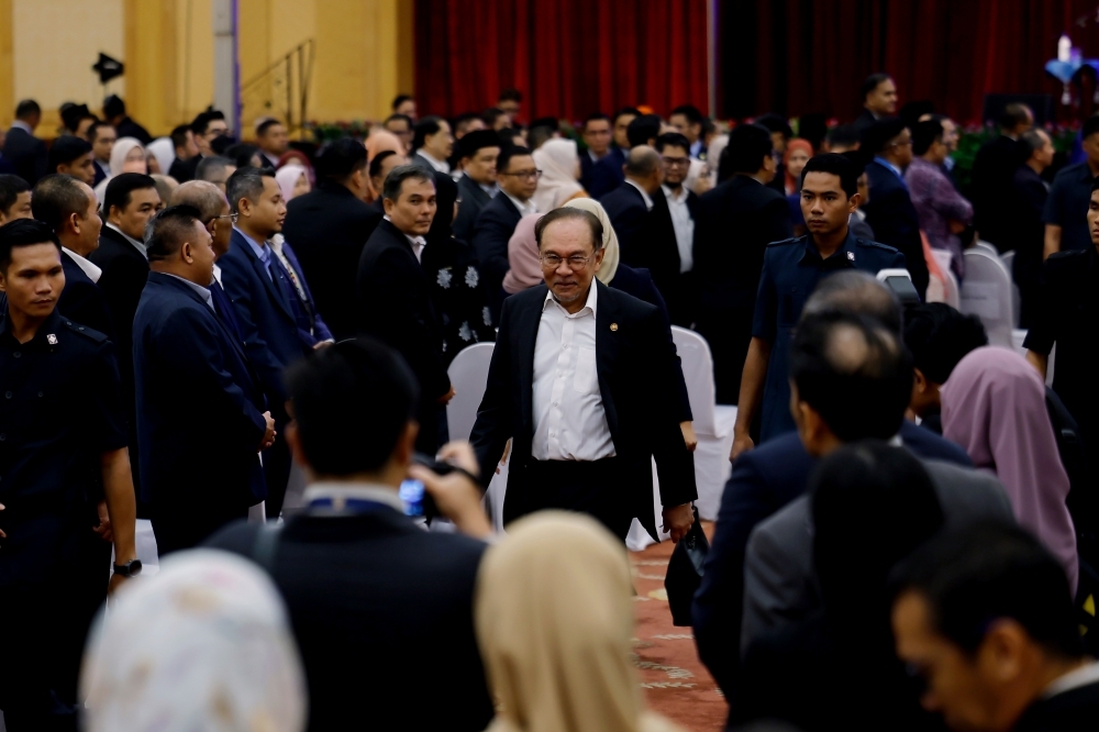 Wait for Wednesday? PM asks to be given more time to finalise ‘extraordinary tribute' announcement