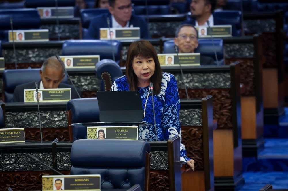 Finance Ministry: BNPL transactions hit RM9.3b in first half of 2025 as low-income Malaysians face rising debt risks
