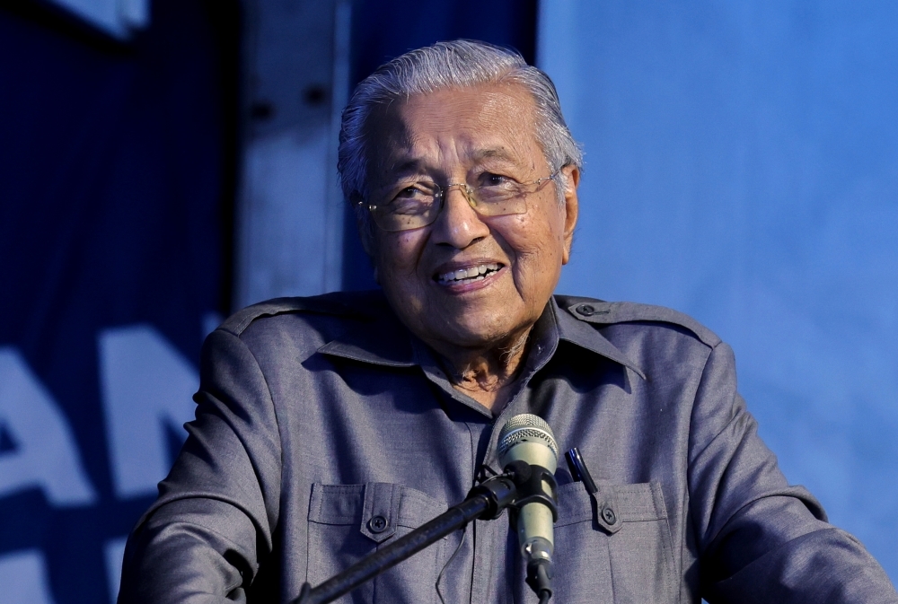 ‘Kutty' row ends as Dr Mahathir, Zahid withdraw legal actions against each other