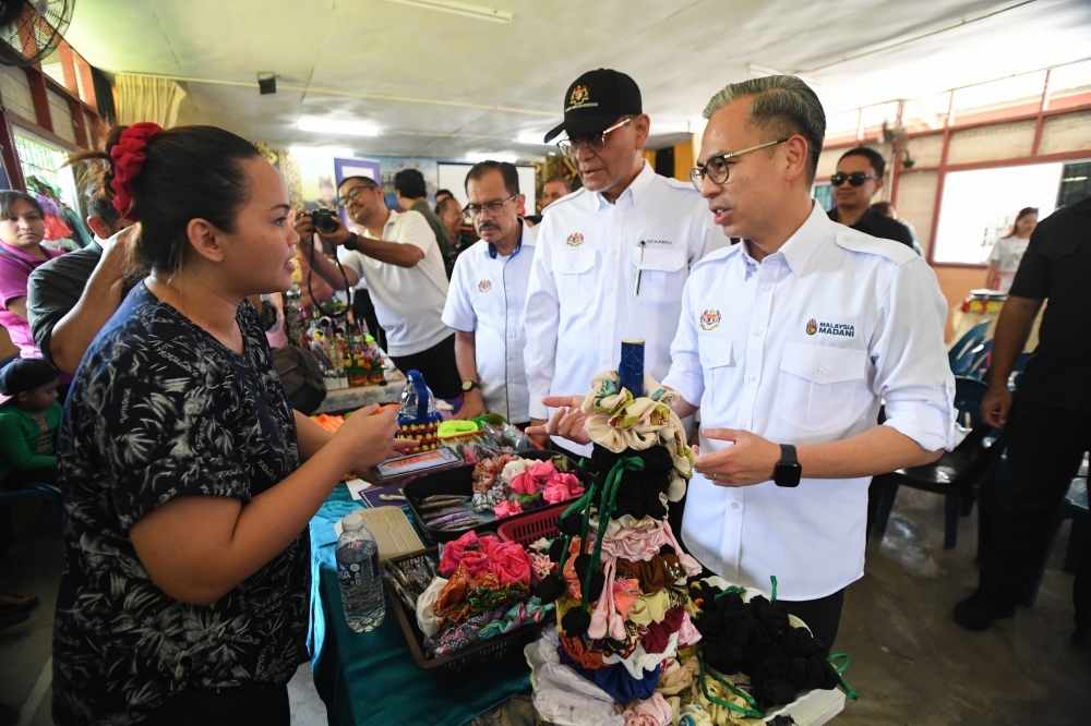Fahmi: GRS-Pakatan talks ‘healthy and productive', unity key to stability in Sabah
