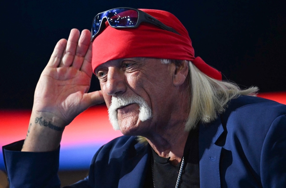 Pro wrestling legend Hulk Hogan dies at 71 after cardiac arrest at Florida home