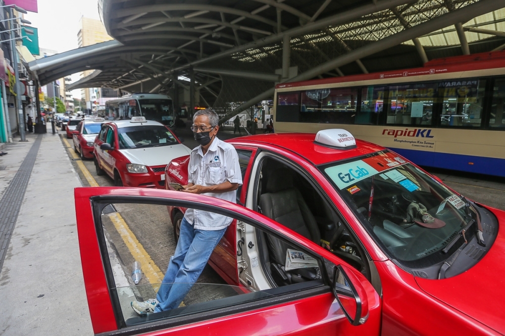 Loke: Taxi drivers to get a makeover for Visit Malaysia 2026