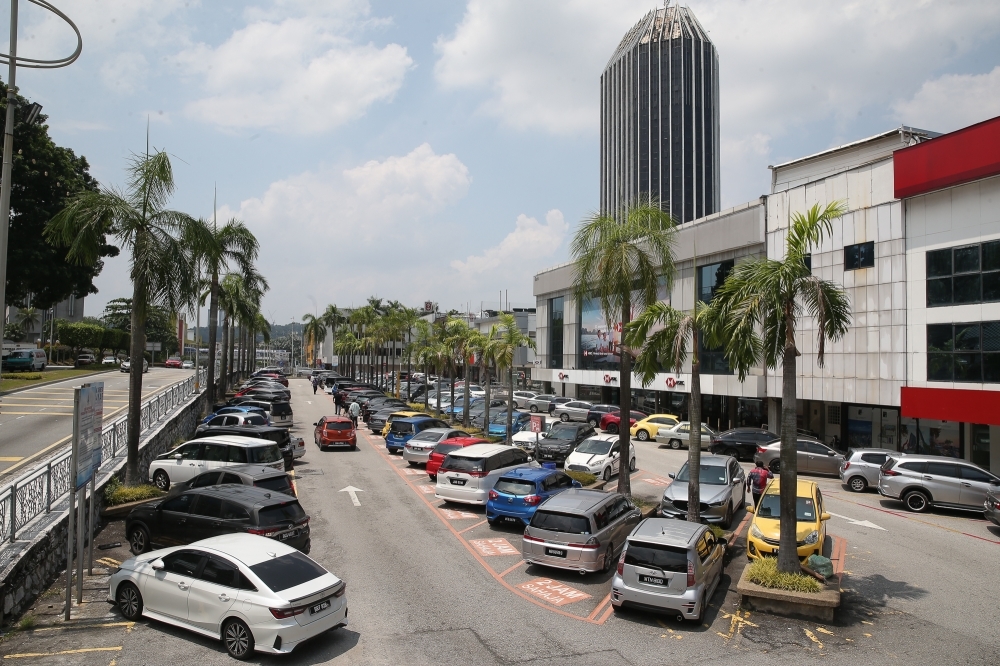 Petaling Jaya council backs Selangor's parking privatisation with conditions