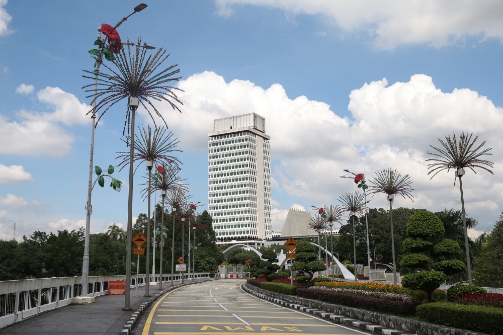 In Dewan Rakyat today: Toll hike fallout, tariff burdens and senior welfare in the spotlight
