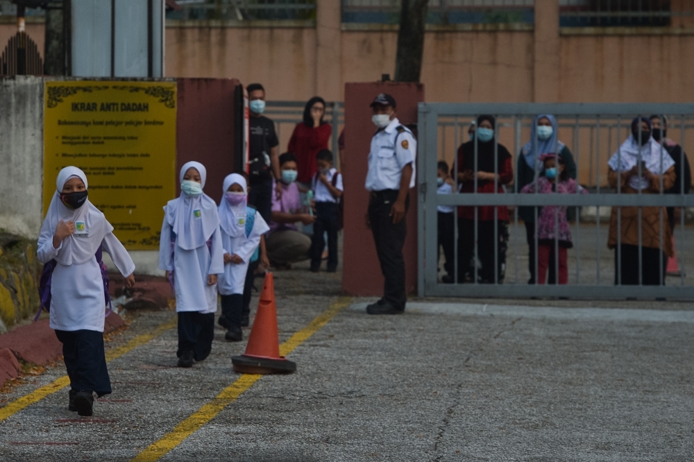 Protect children's health, keep activities indoors, Sarawak minister tells schools