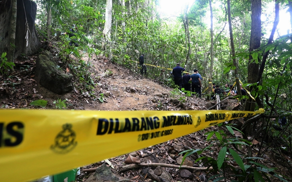 Smuggling resumes in Wang Kelian as syndicates carve out new border trails; Perlis police call for permanent barriers