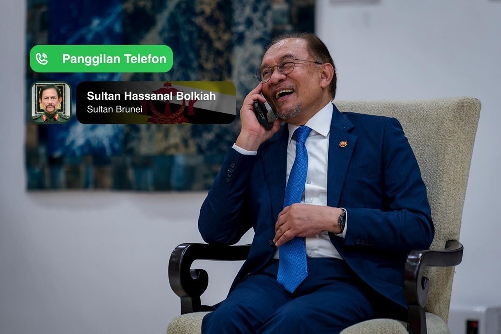 Anwar's defining week: Broker of peace and economic reprieve